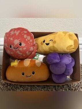 Giggle Scape Charcuterie Plush